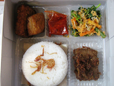Menentukan Pilihan Nasi Kotak Surabaya ~ Nasi Kotak 