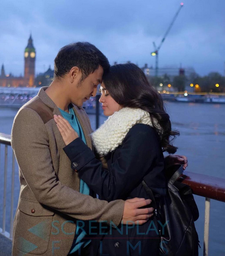 Foto Mesra Dimas Anggara London Love Story