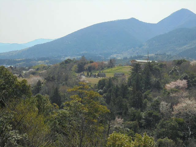 美しいむきばんだ史跡公園と孝霊山