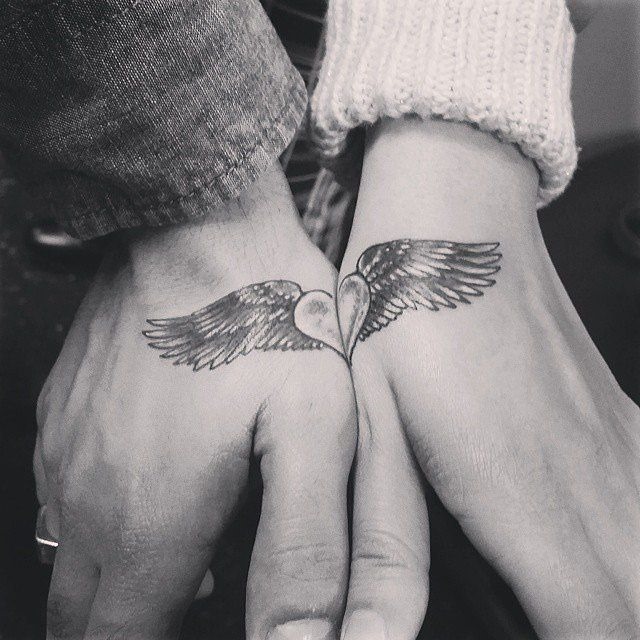 coraço_alado_par_de_mo_tatuagens