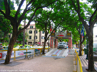 FUNCHAL - PARTIDA PARA O RALI VINHO MADEIRA