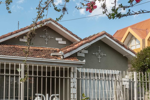 Casa na Rua Conselheiro Carrão - detalhe ornamentos de ferro