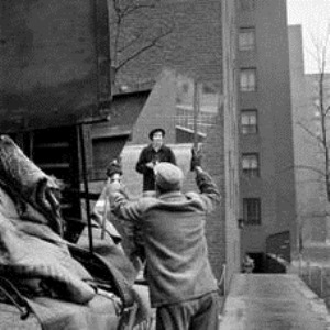 Self-portrait, Feb 1955 (www.vivianmaier.com)