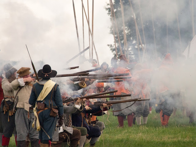  English thatched cottage and the Second Battle of Newbury 1644