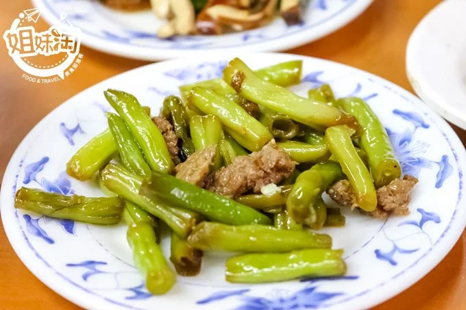 高雄 美食 肉燥飯推薦 必吃 龍門客棧肉燥飯 宵夜