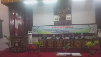 Bupati Dan Wakil Bupati Bungo Menghadiri Rapat Paripurna ke II di Gedung Rapat Utama DPRD Kabupaten Bungo