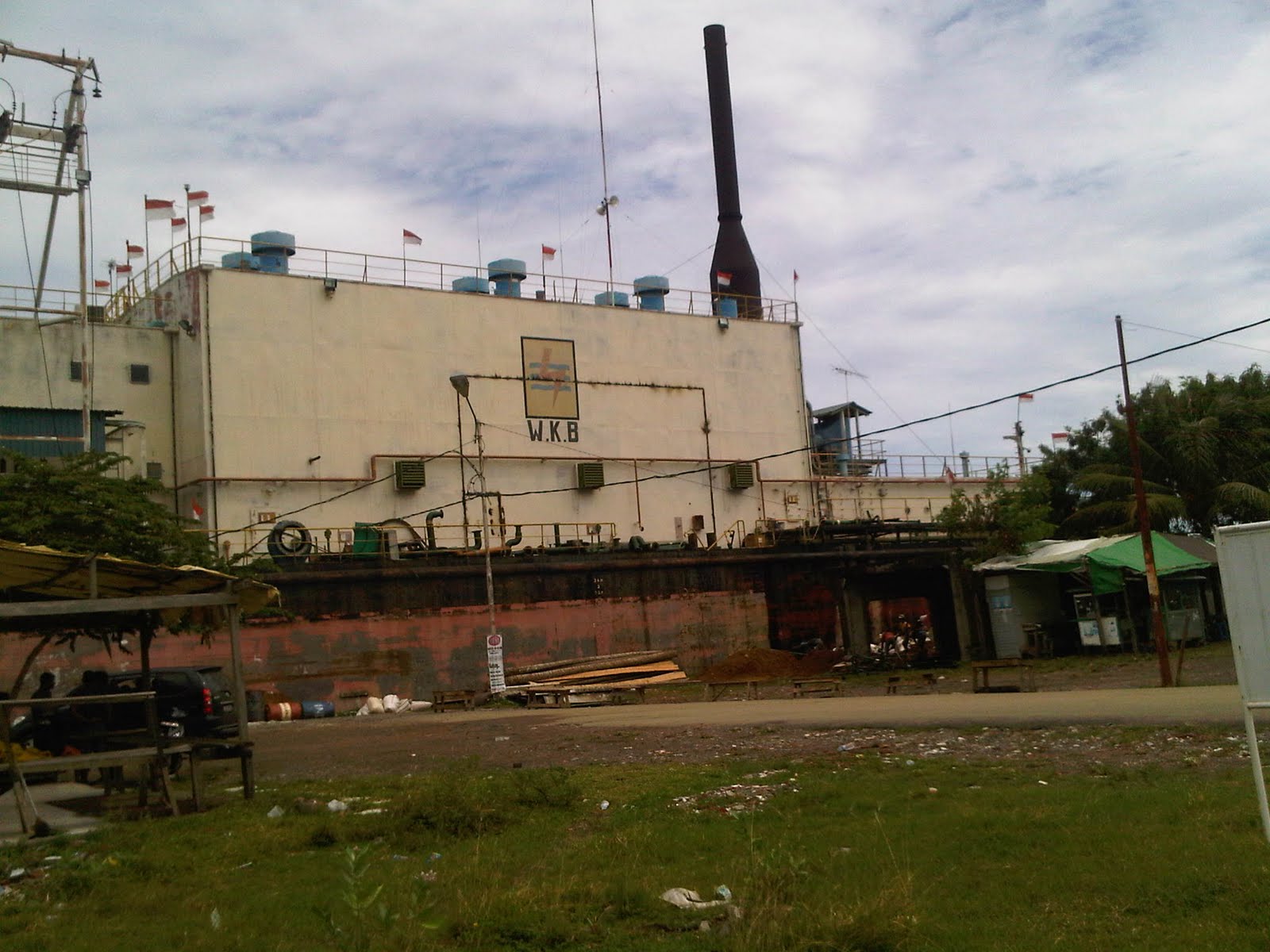 BANDA ACEH KOTA KENANGAN FOTO KAPAL APUNG