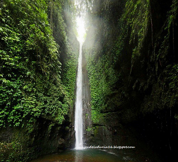 Mengeksplor Keindahan Air Terjun Jeruk Manis Lombok