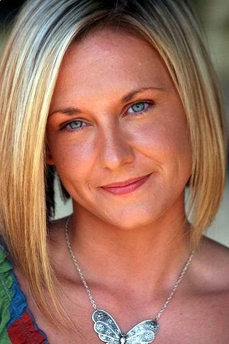 blonde hairstyles with pink. shoulder length londe. pink-