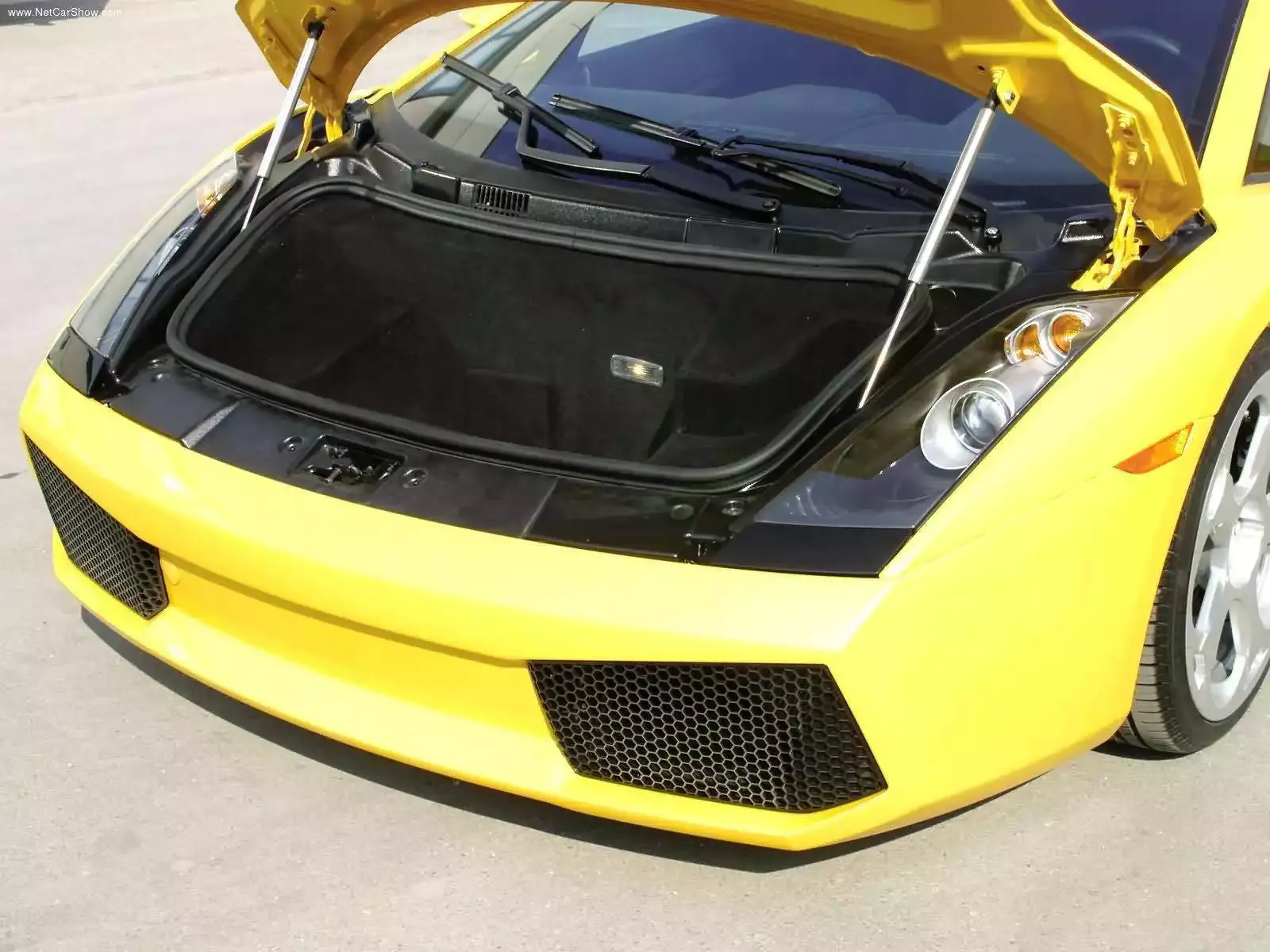 Hình ảnh siêu xe Lamborghini Gallardo 2003 & nội ngoại thất