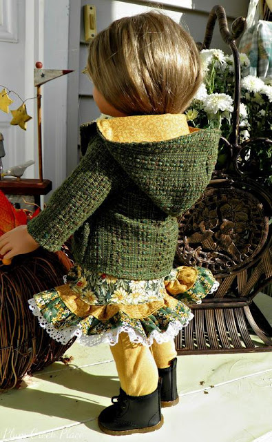 Little Jo's Doll Party - Cindy gets a new fall jacket