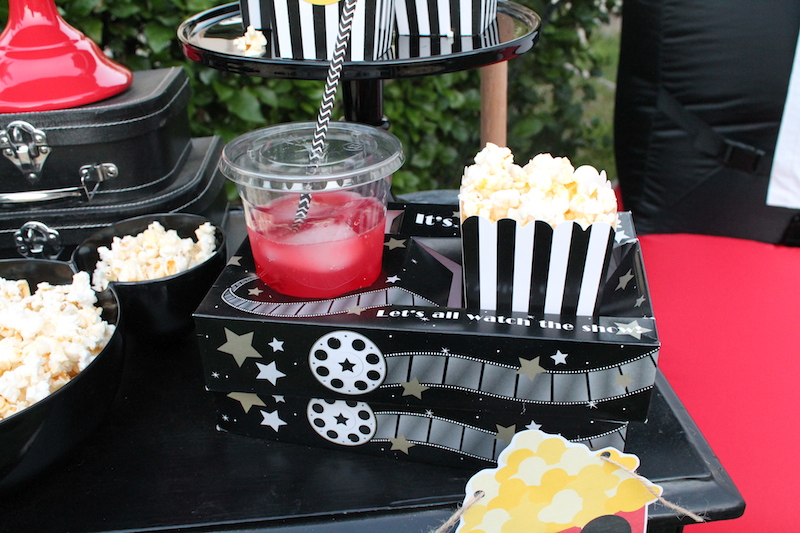 LAURA'S little PARTY: Mickey Outdoor Movie Night + FREE printables!