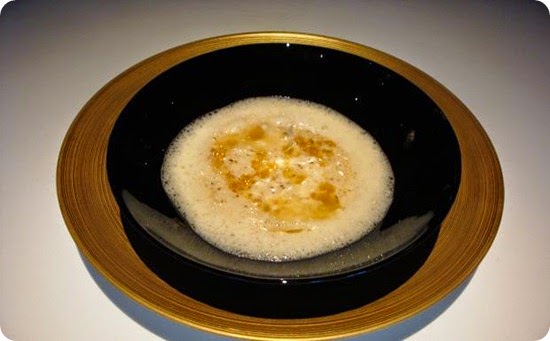 Risotto alle erbe, limone marinato e piselli inglesi