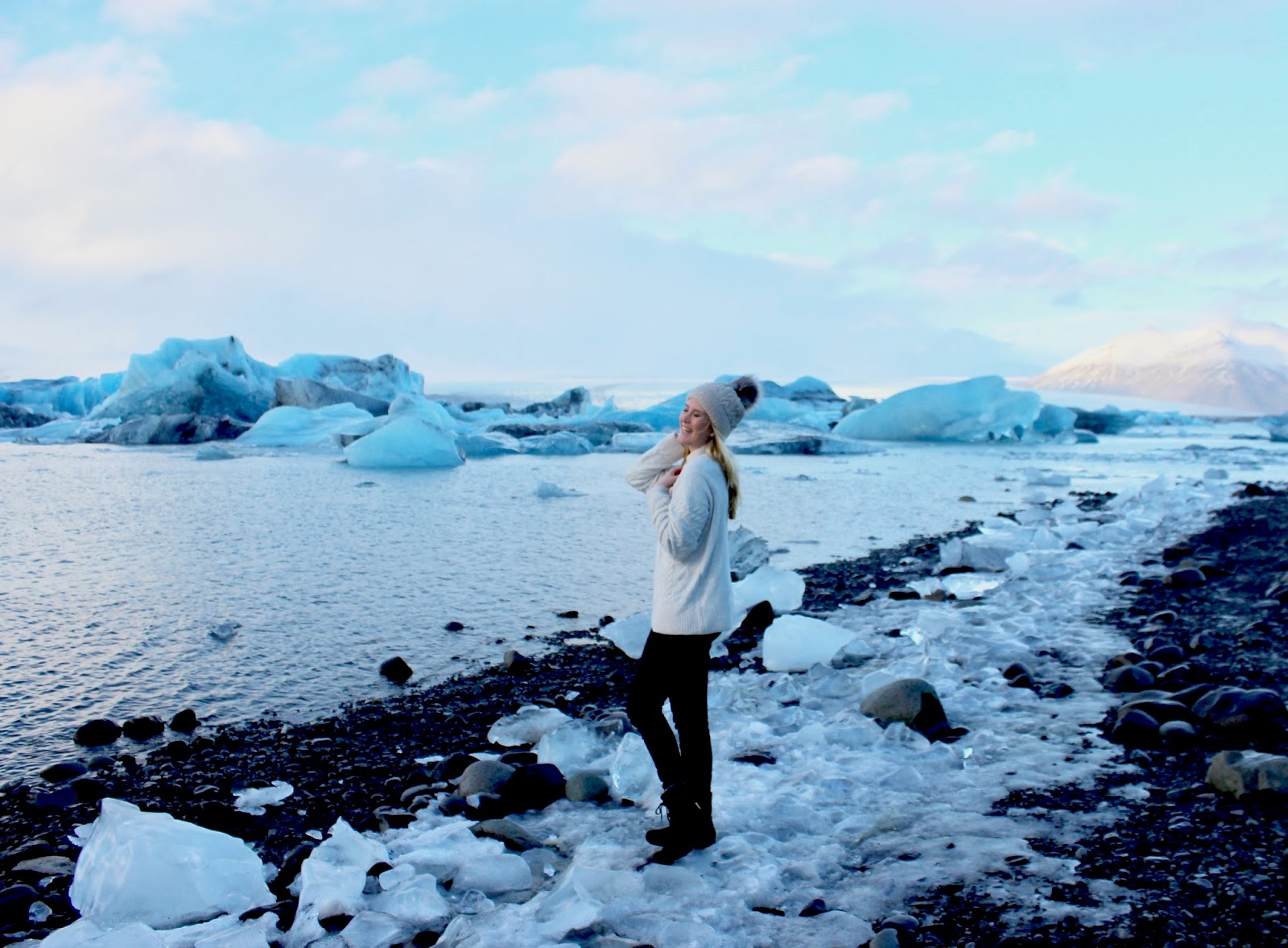 Alles zu den schönsten Tagestouren von Reykjavik: Südküste Gletscherlagune, Golden Circle, Northern Lights und Blue Lagoon - Mehr auf TheBlondeLion http://www.theblondelion.com/2018/02/island-4-besten-touren-von-reykjavik-im-winter.html