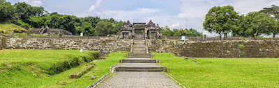 akcayatour, Travel Malang Jogja, Kraton Ratu Boko, Travel Jogja Malang