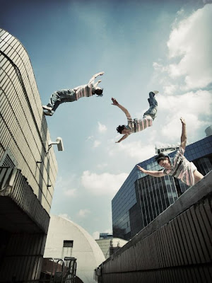 Incredible Parkour Photo Seen On lolpicturegallery.blogspot.com