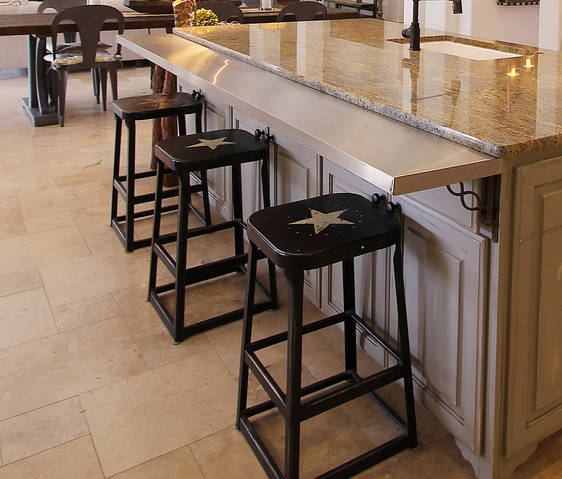 Oversized Kitchen Islands