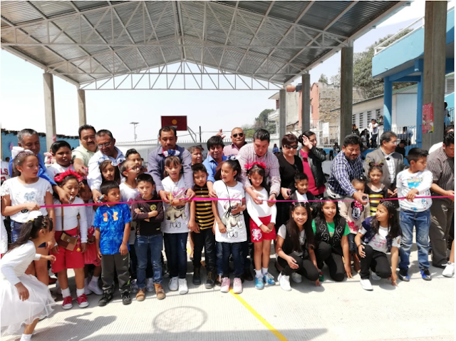 OSCAR MURIAS ENTREGA TECHUMBRE PARA PRIMARIA DE SAN MIGUEL DEL MILAGRO