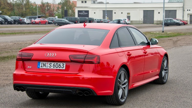 Reviews Audi S6 - famous brand cars 2016 - back view