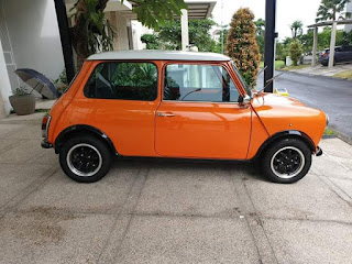 Dijual mobil antik mini morris