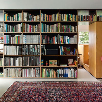 Two-tone shelving