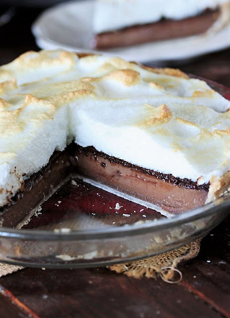 Old-Fashioned Chocolate Meringue Pie Image