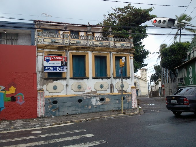 Casarões e casarios em discussão hoje na Biblioteca