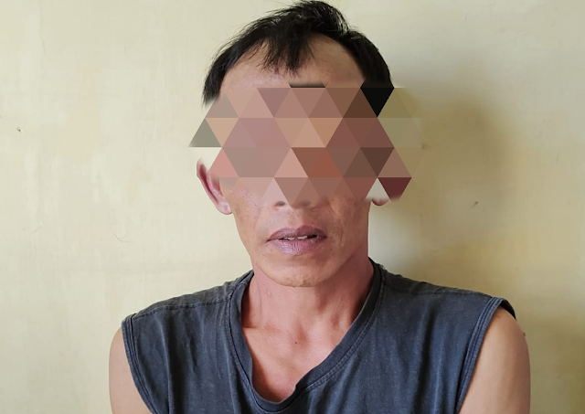 Tersangka S Alias Man Bajing saat diamankan di Mapolres Aceh Tamiang