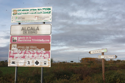 Camí de Sant Jaume de Compostela - Alagón a Cortes de Navarra, Camí de Cabañas de Ebro a Alcalá de Ebro o Camino de Santiago a l'entrada de Alcalá de Ebro