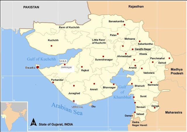 Map of Gujarat state, showing the city of Dwarka at the tip of the Kathiawar peninsula