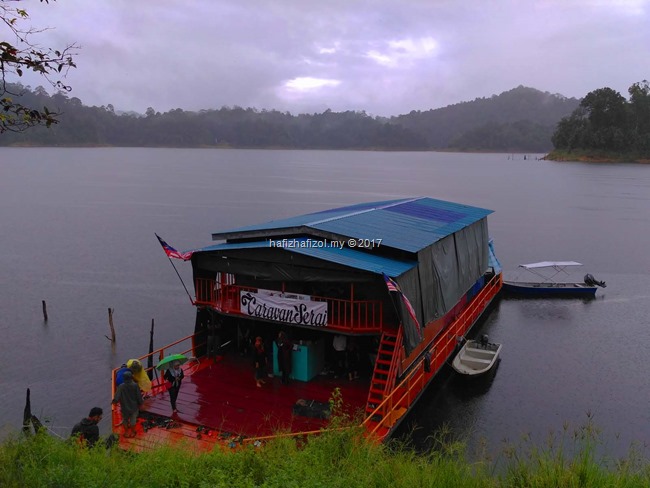 houseboat royal belum_1