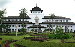 Keunikan Gedung Sate Bandung Jawa Barat