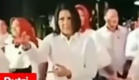 Jelang Sidang Tuntutan, Penampakan Putri Candrawathi Sedang Joget-joget Bareng Teman-temannya Bikin Geger: Dia Lagi Mengusir Stres!