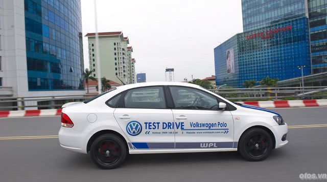 Soi chi tiết xe Volkswagen Polo