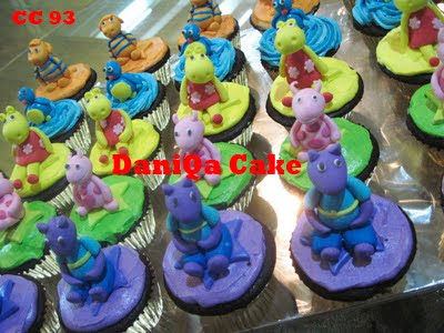 DaniQa Cake and Snack: March 2010