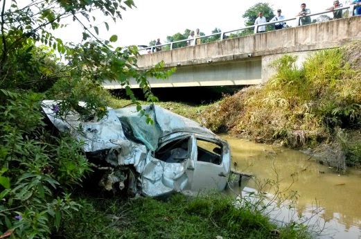 Penyelia Projek Maut, 4 Wheel Terjun Tali Air Tanpa Di Sedari