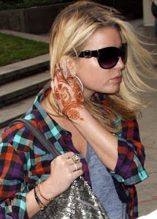Jessica simpson with henna tattoo
