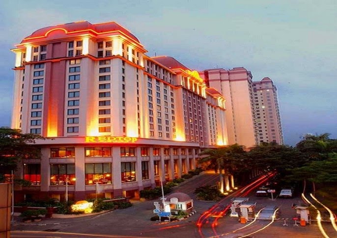 Menikmati Hotel  Bintang  4 di Redtop Hotel  Jakarta