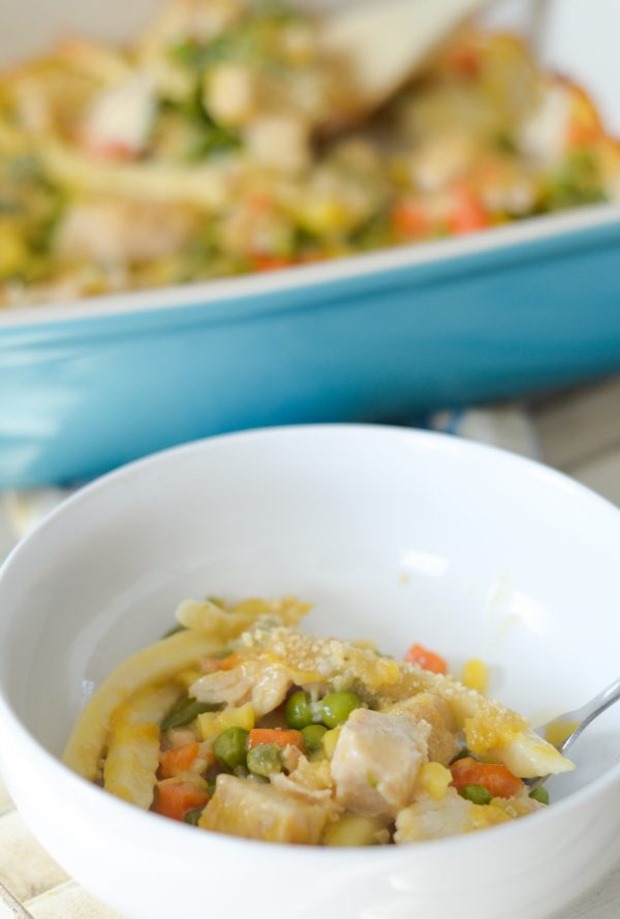 gluten-free-chicken-noodle-casserole-3-600x889