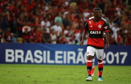 Real Madrid anuncia oficialmente contratação de atacante do Flamengo Vinícius Junior