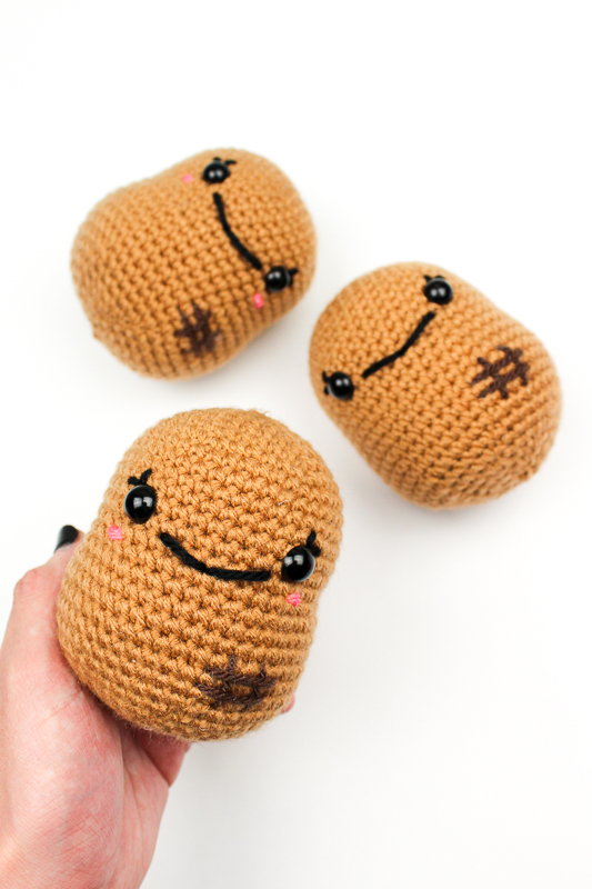 Potato Amigurumi Crochet Pattern - Free Pattern - Stitch by Fay