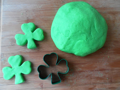 60+ St. Patrick's Day Activities and Coloring Pages--lots of kid crafts and coloring pages to keep little hands happy.