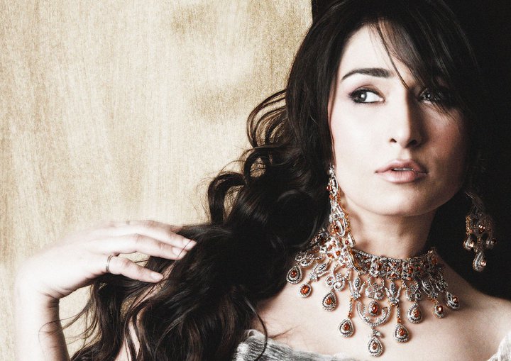 Reema Khan Hot Jewelery Photo Shoot 2012