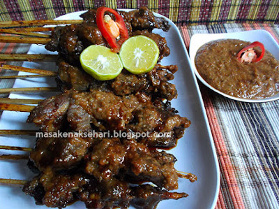 Cara Membuat Sate Goreng Bumbu Kacang