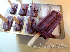 Blueberry Mango Chia Popsicles w clove