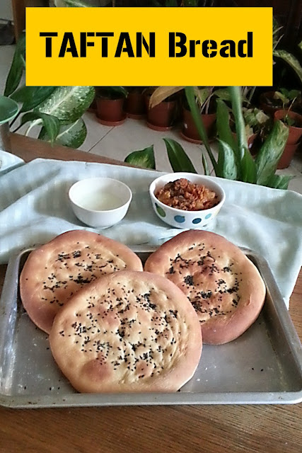 Taftan Bread Recipe @ treatntrick.blogspot.com