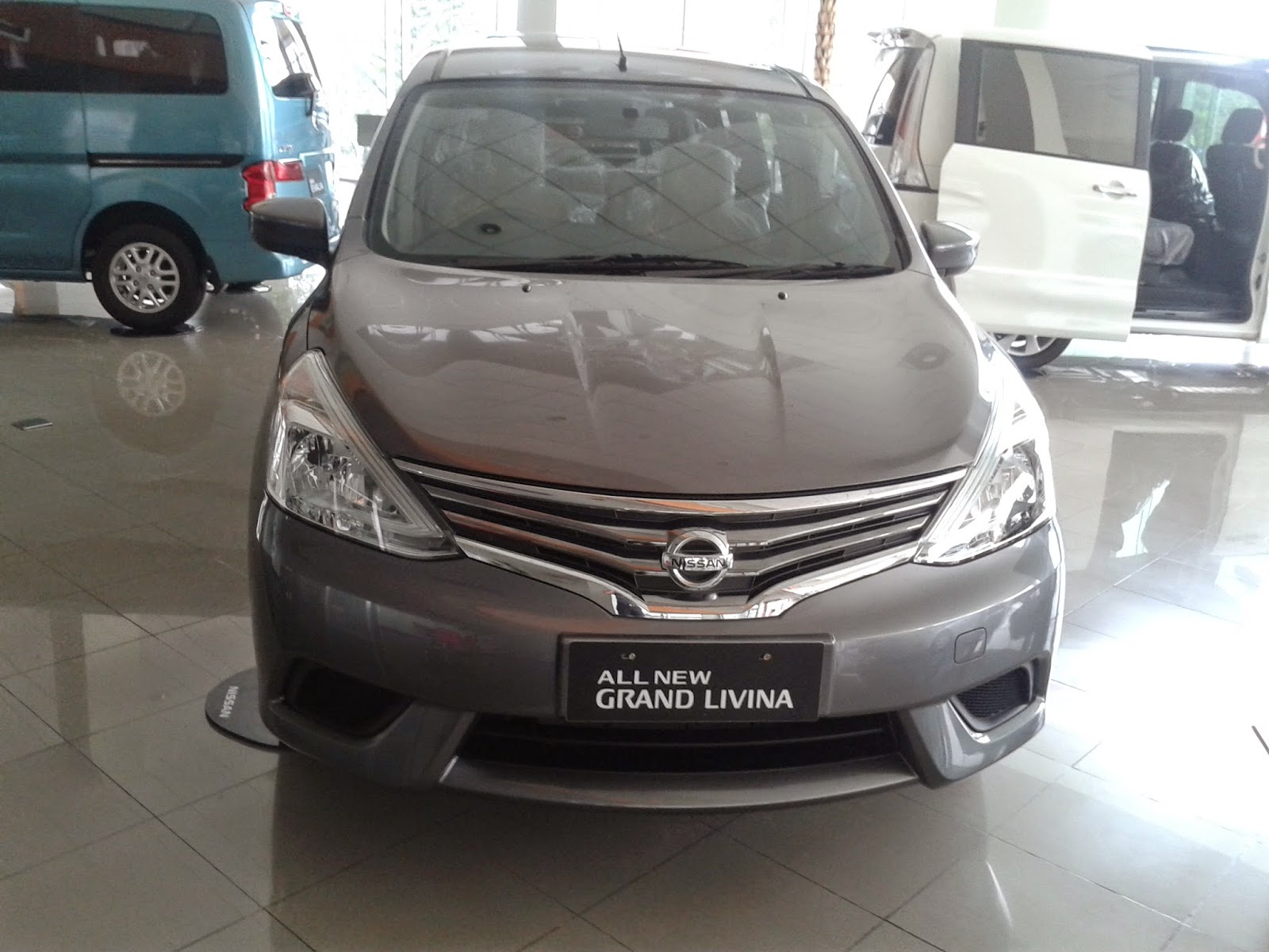 NISSAN GRAND LIVINA - Promo Mobil Datsun Go Harga Kredit NISSAN GRAND LIVINA - Promo Mobil Datsun Go Harga Kredit