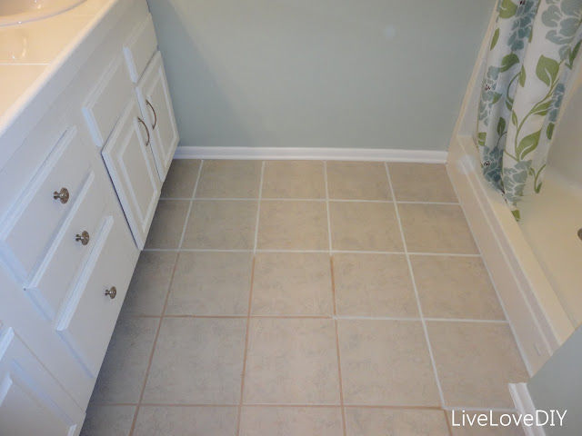 I lately restored the muddy grout inwards our bath as well as kitchen for alone  How To Restore Dirty Tile Grout