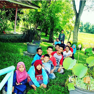 dian nafi n family di taman buah mekarsari