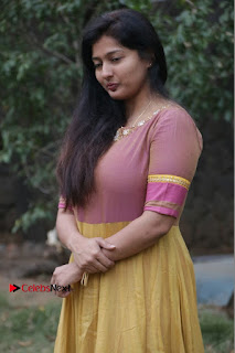 athri Raguram Stills at Yathumaki Nindraai Press Meet  0007.jpg